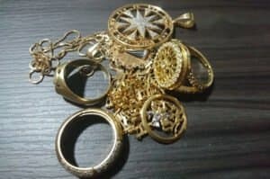 Penhor de joias: o que é e como funciona? Penhor de joias: o que é e como funciona?