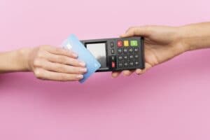 Transferência Eletrônica de Fundos: o que é e como funciona? Transferência Eletrônica de Fundos: o que é e como funciona?